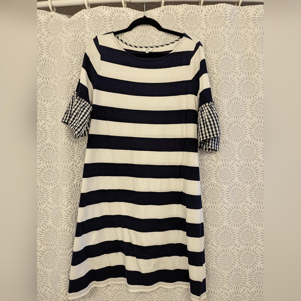 Crown and Ivy bold striped dress